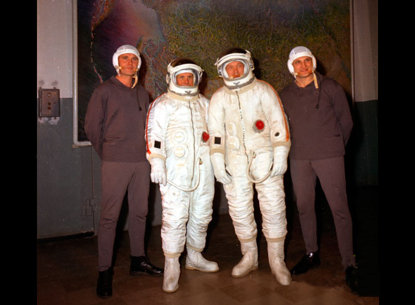 Crew Soyuz 4 and 5