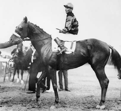 Sir Barton won the Belmont Stakes, becoming the first horse to capture the Triple Crown