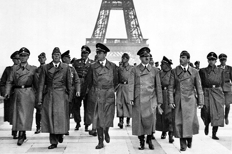 World War II: Paris falls under German occupation, and Allied forces retreat