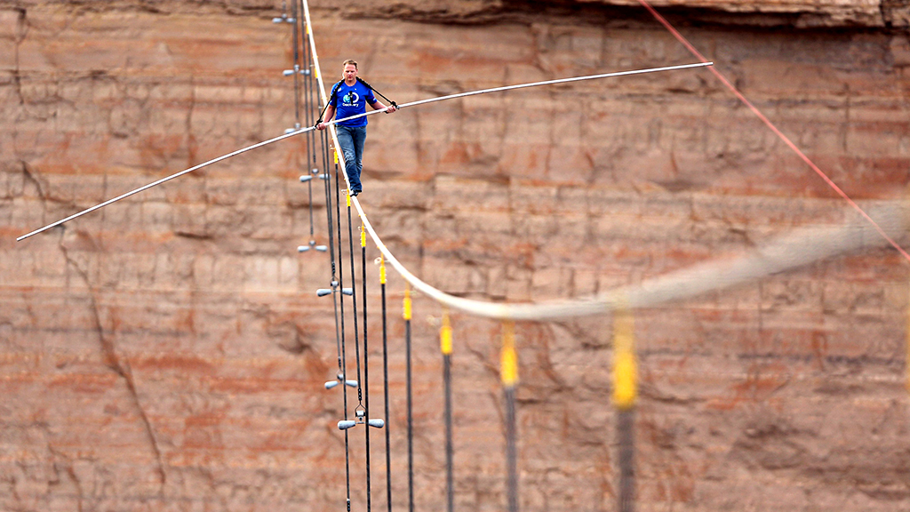 Nik Wallenda becomes the first man to successfully walk across the Grand Canyon on a tight rope.