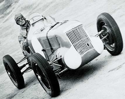 Sir Malcolm Campbell becomes the first man to break the 150 mph (241 km/h) land barrier at Pendine Sands in Wales