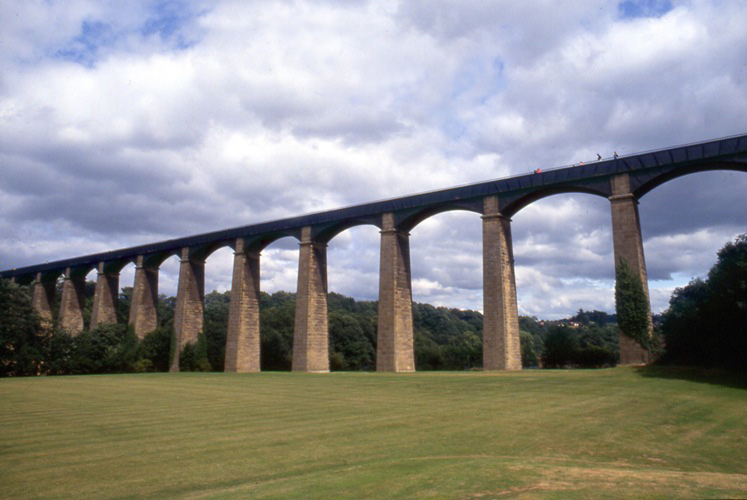 The first stone of the Pontcysyllte Aqueduct is laid