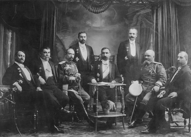 Second Balkan War: delegates from Bulgaria, Romania, Serbia, Montenegro, and Greece sign the Treaty of Bucharest, ending the war