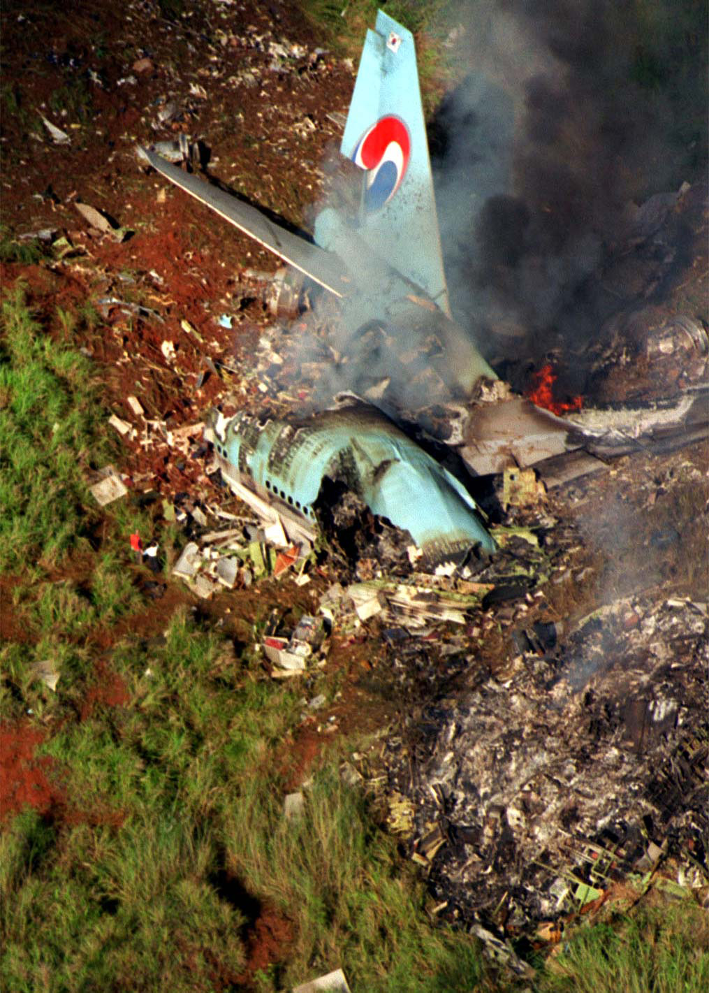 Cold War: Soviet Union admits to shooting down Korean Air Flight KAL-007, stating that the pilots did not know it was a civilian aircraft when it violated Soviet airspace. All 269 on board die