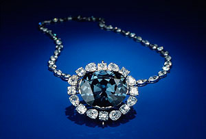 Hope Diamond is donated to the Smithsonian Institution by New York diamond merchant Harry Winston