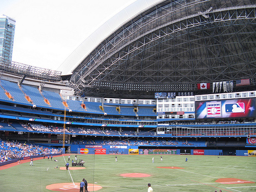 Toronto Blue Jays set a record for the most home runs in a single game, hitting 10 of them