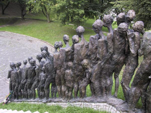 World War II: the Jews of Minsk are massacred at Sobibór