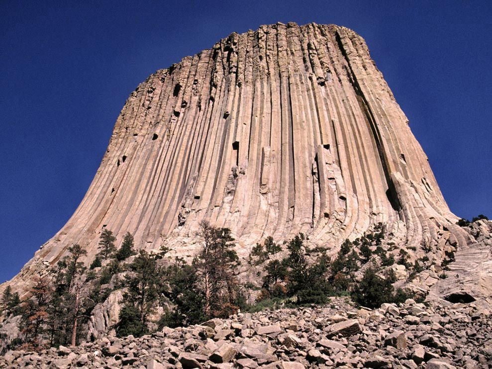 U.S. President Theodore Roosevelt proclaims Devils Tower in Wyoming as the nation's first National Monument