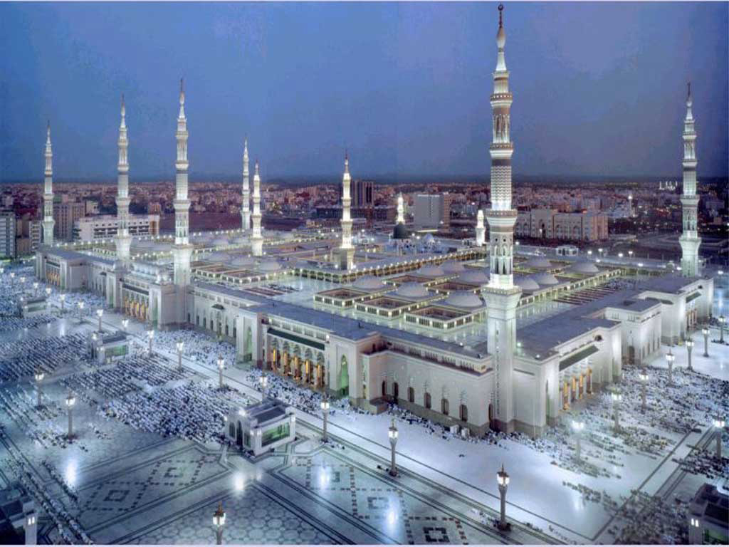 Prophet Muhammad completes his hijra from Mecca to Medina